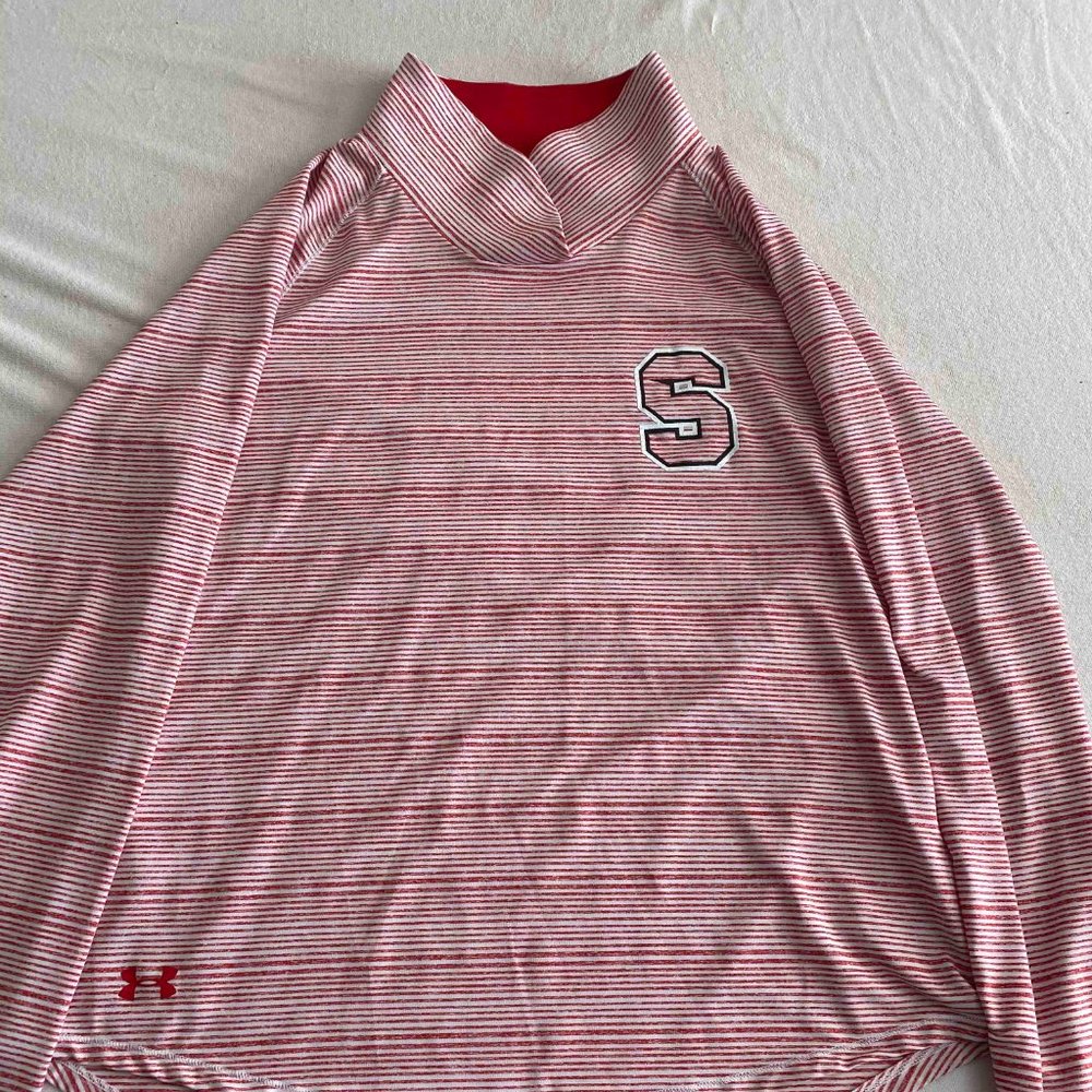 Stanford University’s Under Armor Pullover